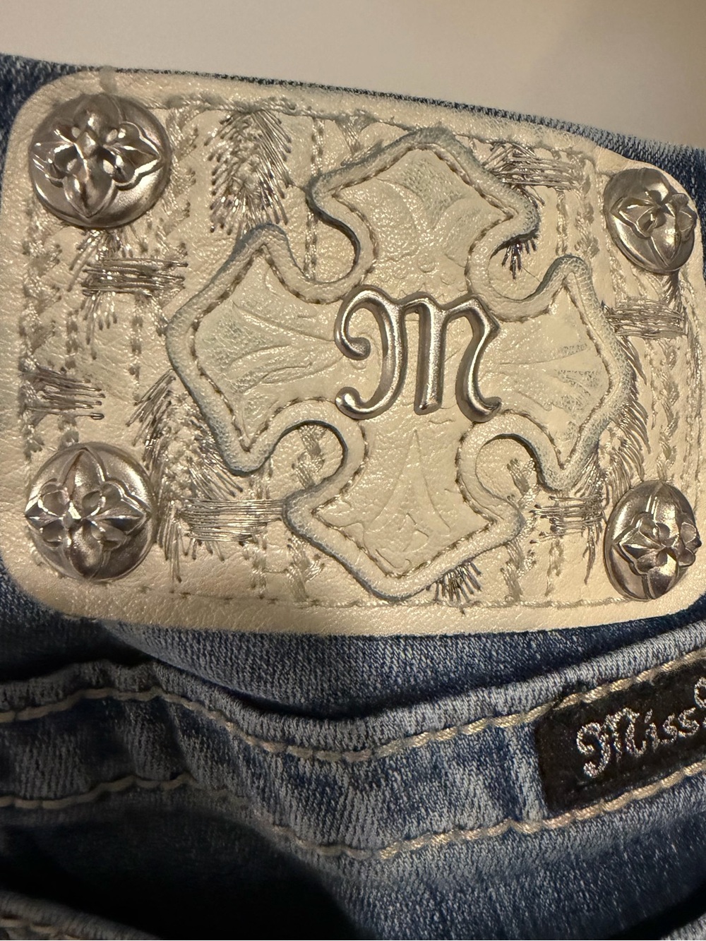 Miss Me Signature Boot Cut Jeans Embellished Bling Pocket Size 28 - Picture 7 of 7